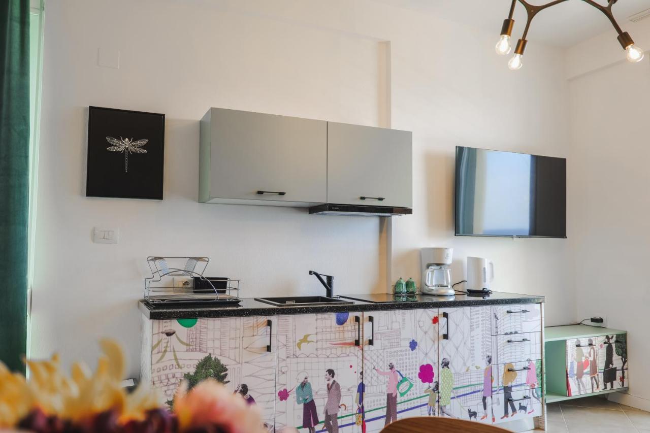 Sunny Apts Sarandë エクステリア 写真