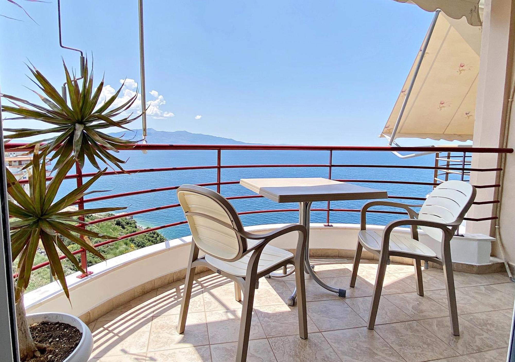 Sunny Apts Sarandë エクステリア 写真