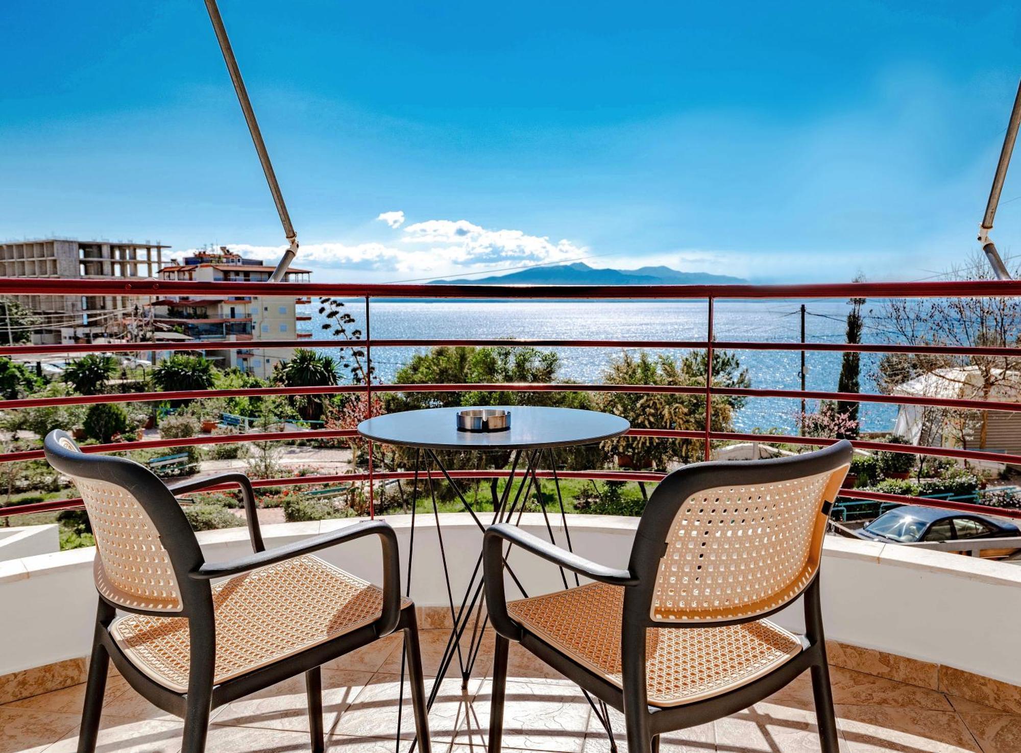 Sunny Apts Sarandë エクステリア 写真